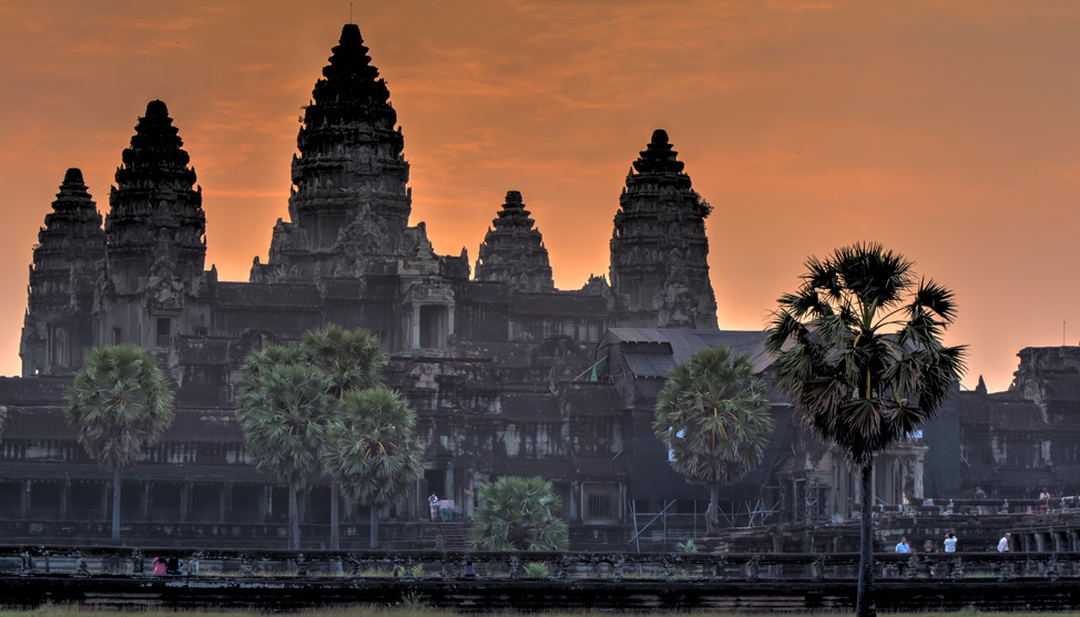 Sunrise at Angkor Wat thumbnail