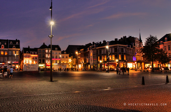 Smoochin’ in Maastricht