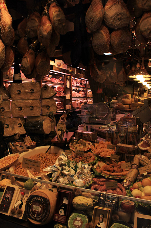 Bologna - Meat and Cheese Vendor