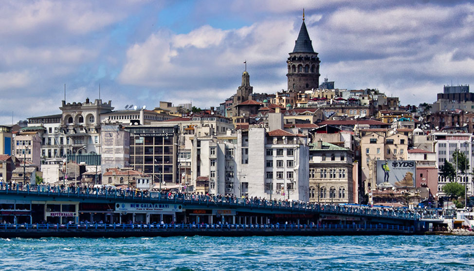 Soaking in the Bosphorus thumbnail