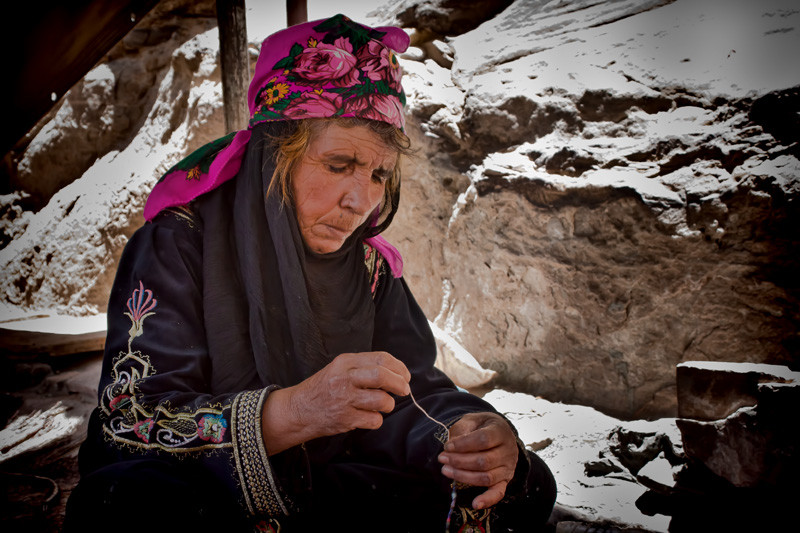 Bedouin lady, Petra, Jordan