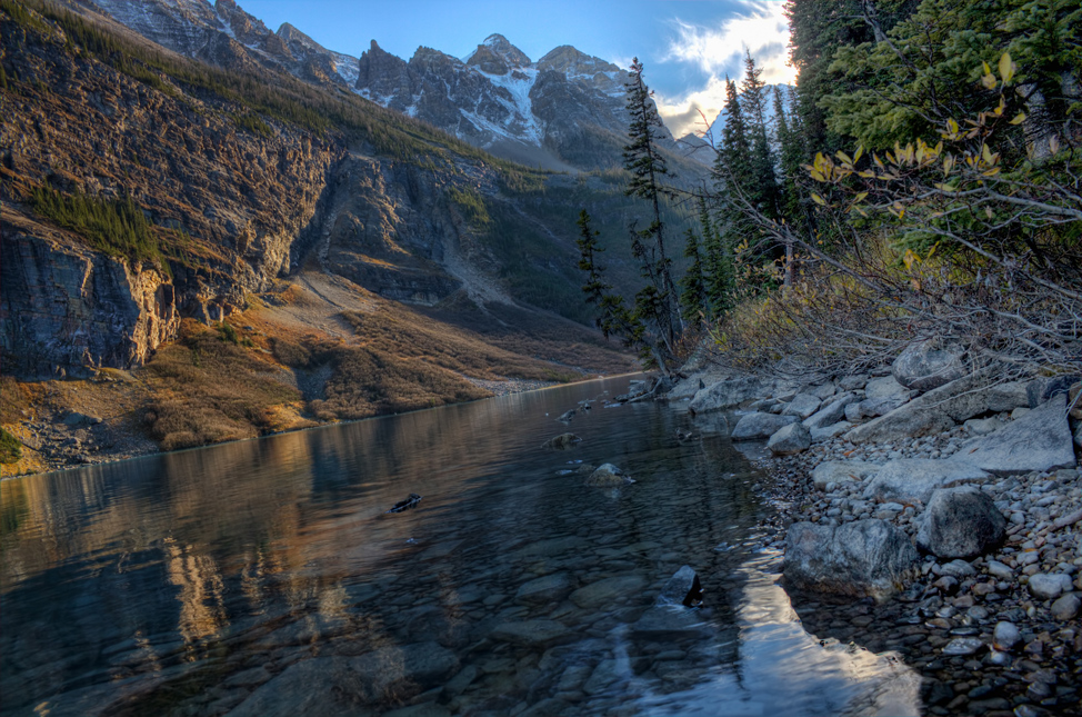 Lake-Louise-Angles-974x645