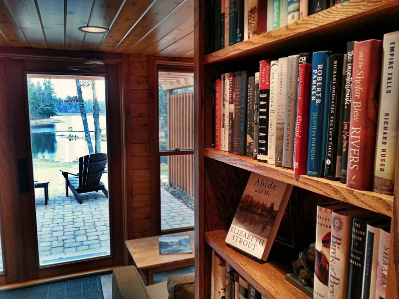 Canoe Bay Lodge Library