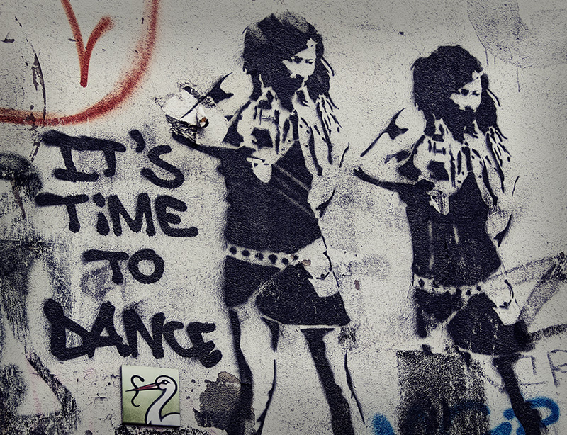 Berlin Street Art - Time to Dance