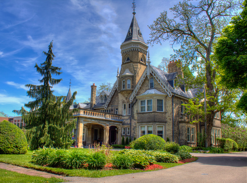 BlogHouse Toronto Castle