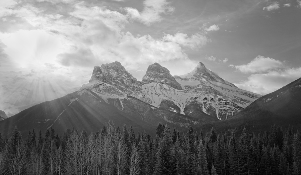 Three-Sisters-Canmore-974x567