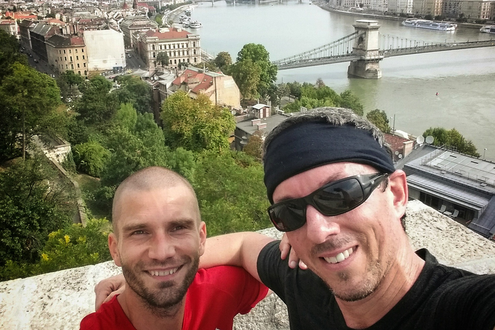 Budapest-Running-Tour-Selfie-974x650