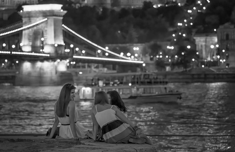 Danube-Nightlife-974x631