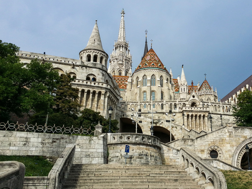 Fishermans-Bastion-Budapest-974x731