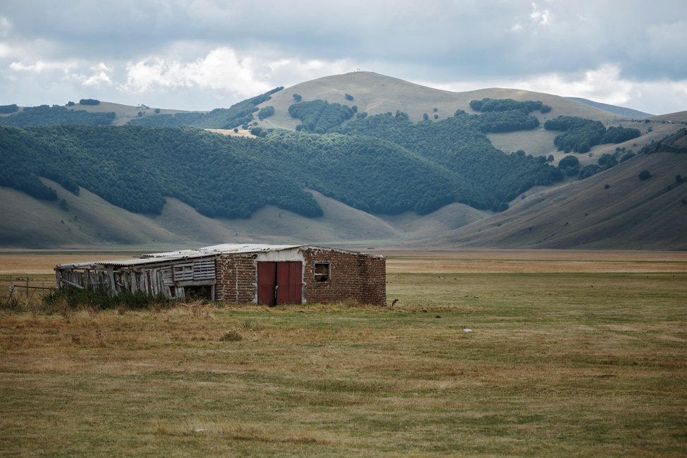 Hay Shack Piano Grande