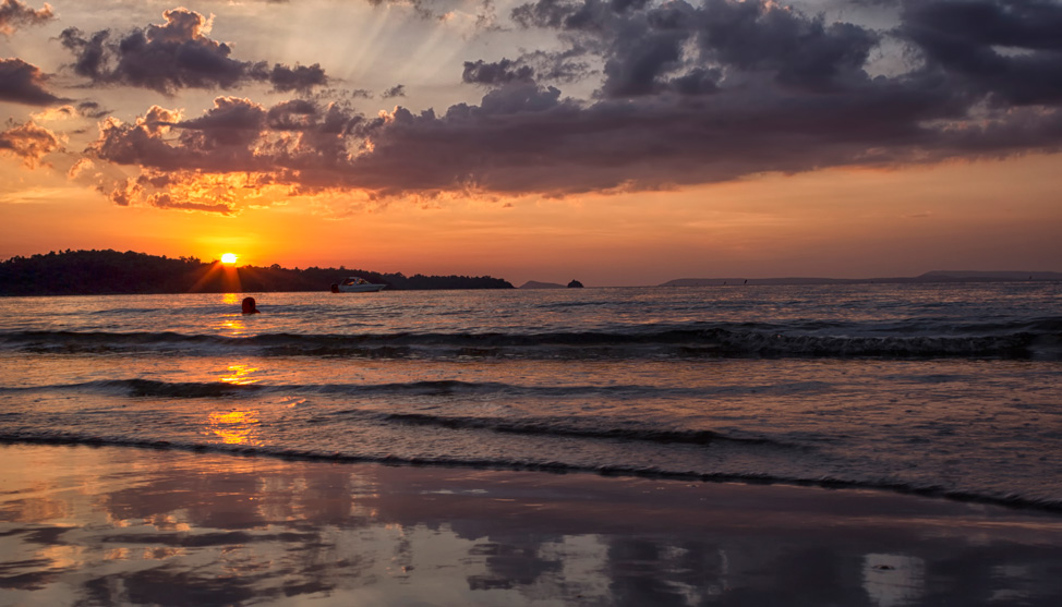 Three Sides to Sihanoukville thumbnail