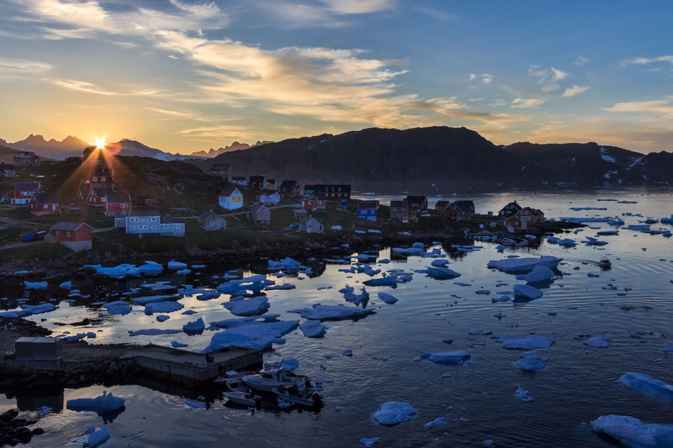 A sunset in Kulusuk, Greenland