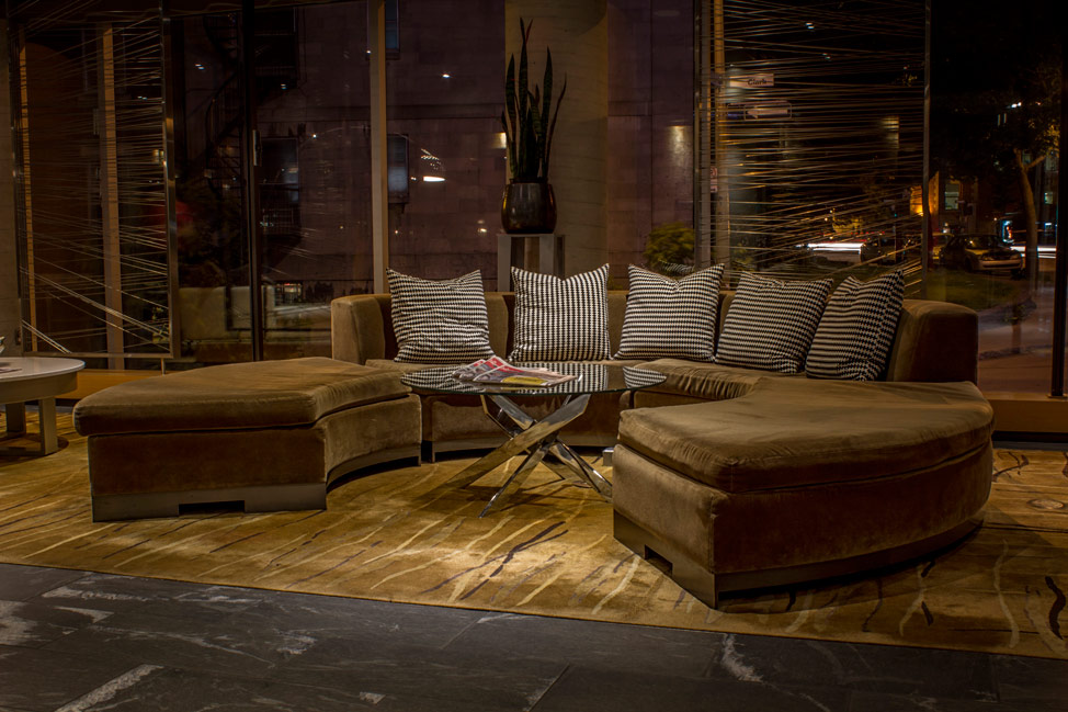 Hotel 10 Lobby