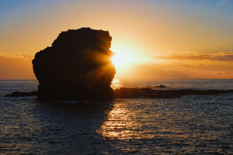 Sweethearts Rock Lanai