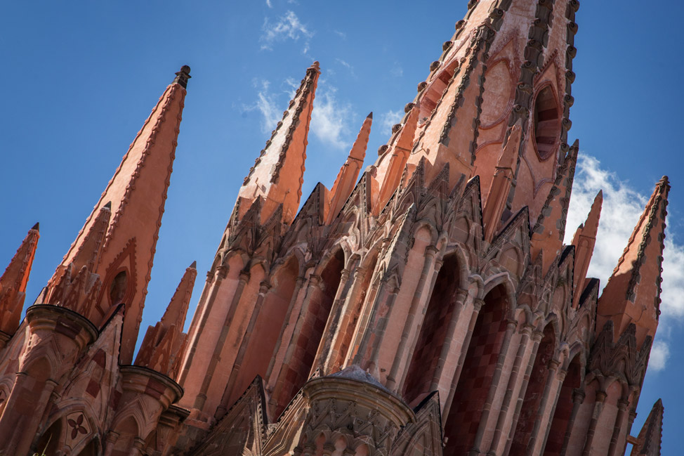 La Parroquia San Miguel de Allende - Tilted