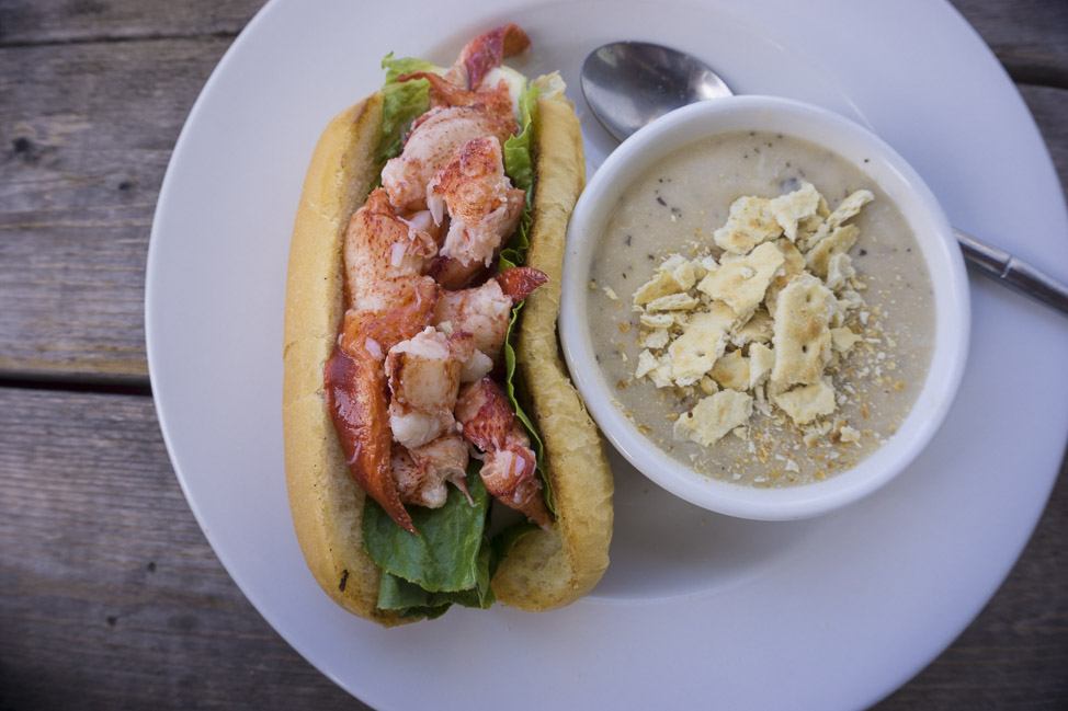 Victoria by the Sea - Lobster Barn - Lobster Roll