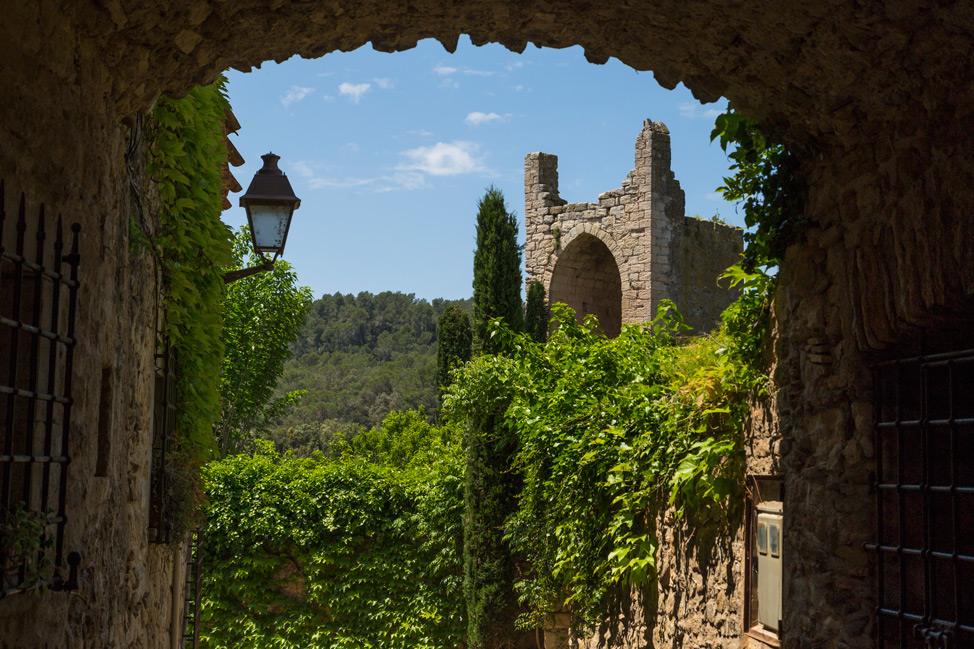 Peratallada Framed