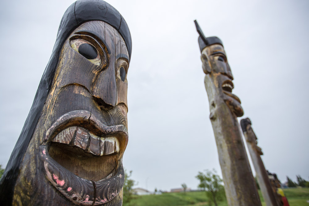 Korean-Totem-Poles-Airdrie