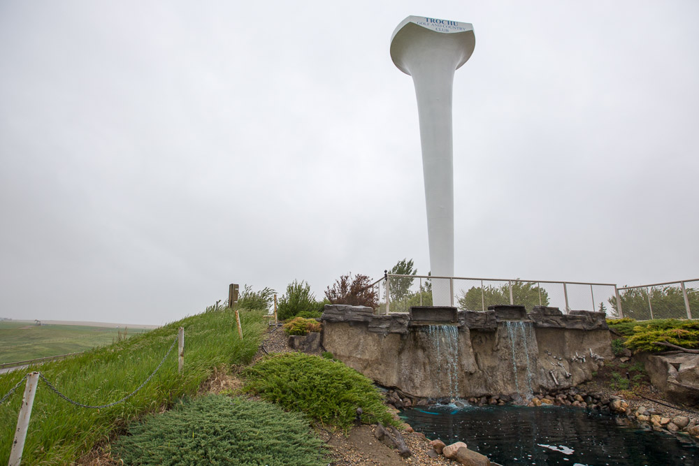 World-Largest-Golf-Tee-Trochu