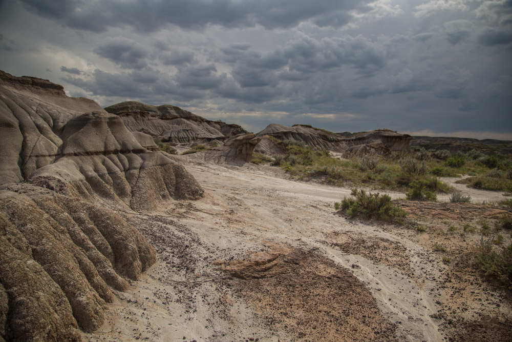 Dinosaur-Provincial-Park-Alberta-Hiking