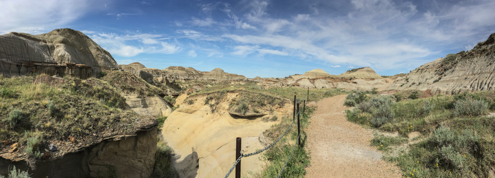 Dinosaur-Provincial-Park-Hiking-Trails