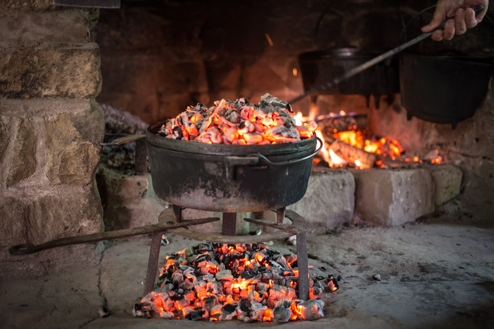 Traditional Dutch Oven