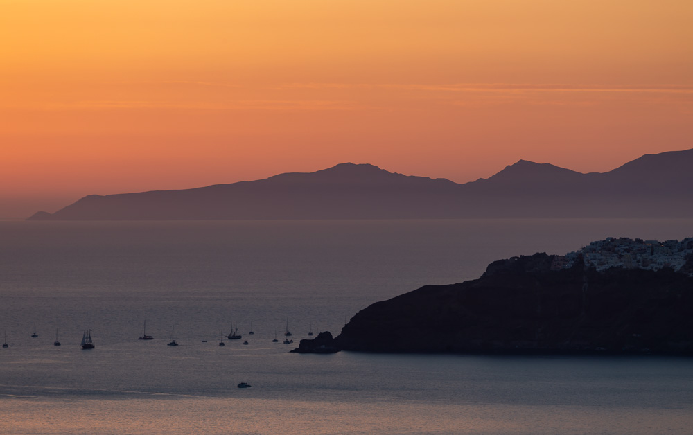 The orange and pinks skies in Santorini during sunset