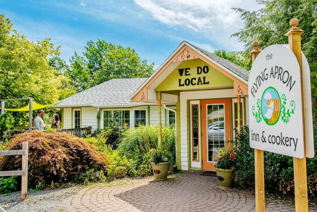 Flying Apron Inn and Cookery