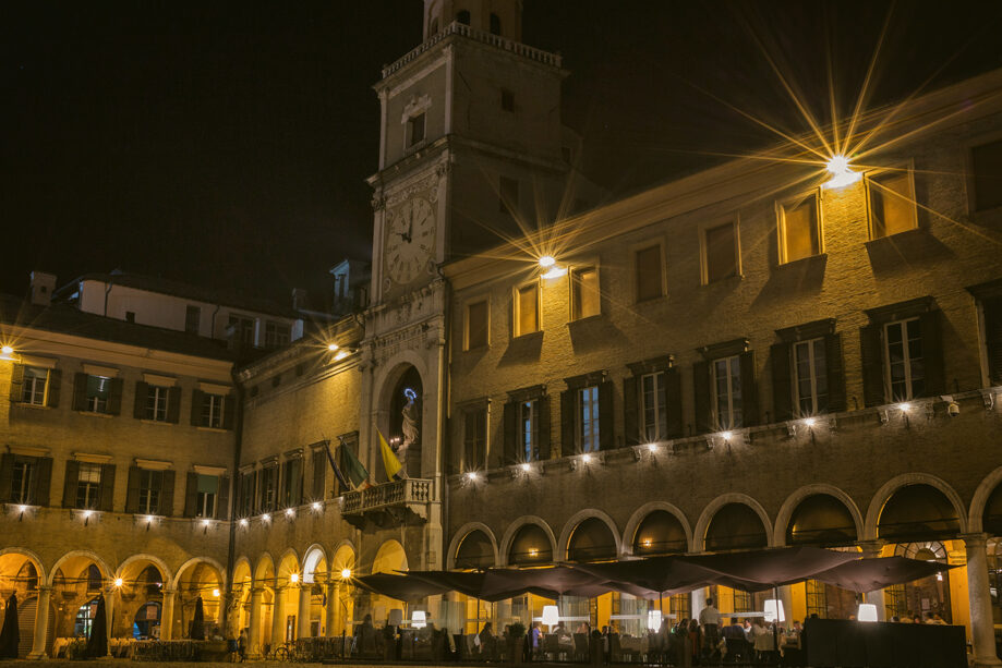 Modena Square
