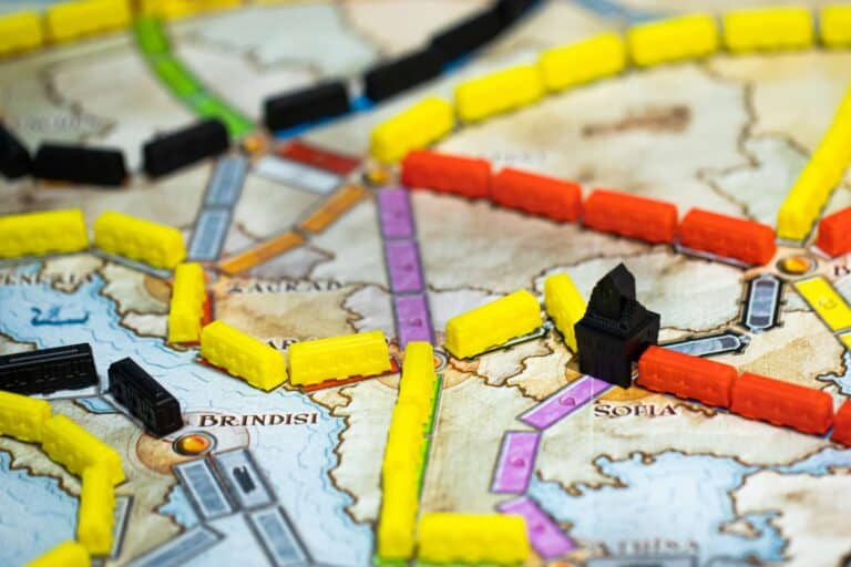 28 of the Best Travel Games for at Home and Abroad